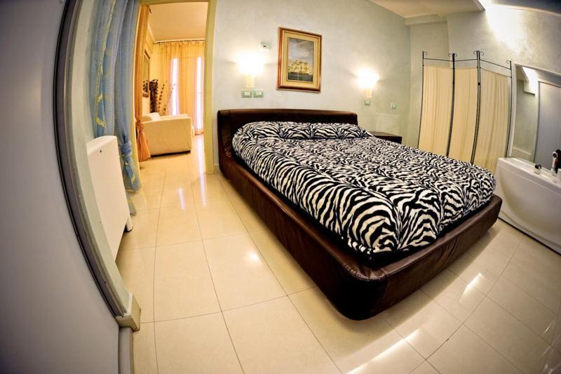 Hotel Residence Veliero ริชโชเน ภายนอก รูปภาพ