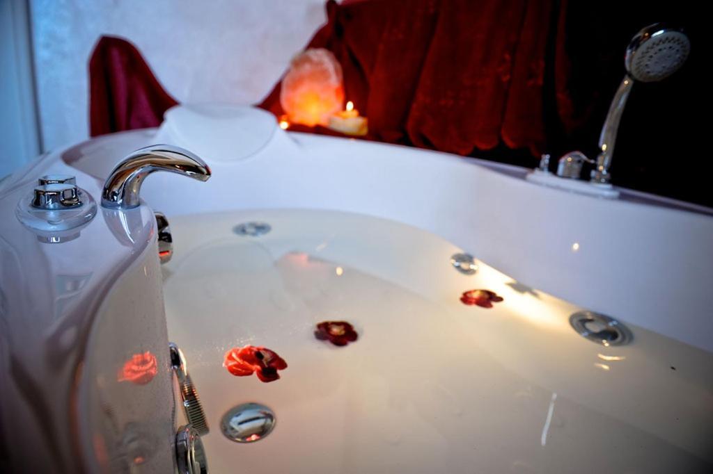Hotel Residence Veliero ริชโชเน ภายนอก รูปภาพ