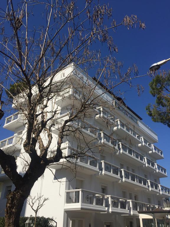 Hotel Residence Veliero ริชโชเน ภายนอก รูปภาพ