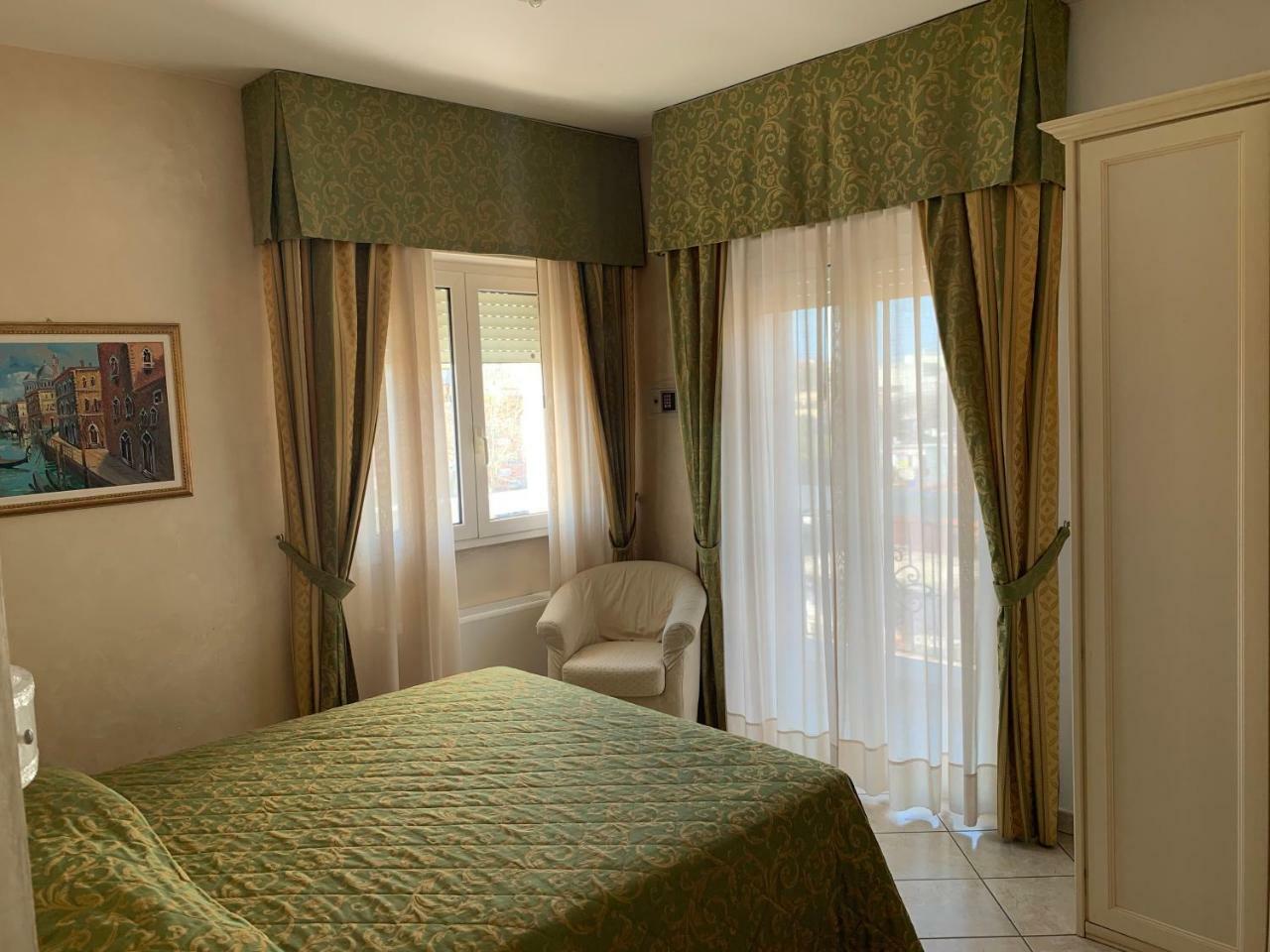 Hotel Residence Veliero ริชโชเน ภายนอก รูปภาพ